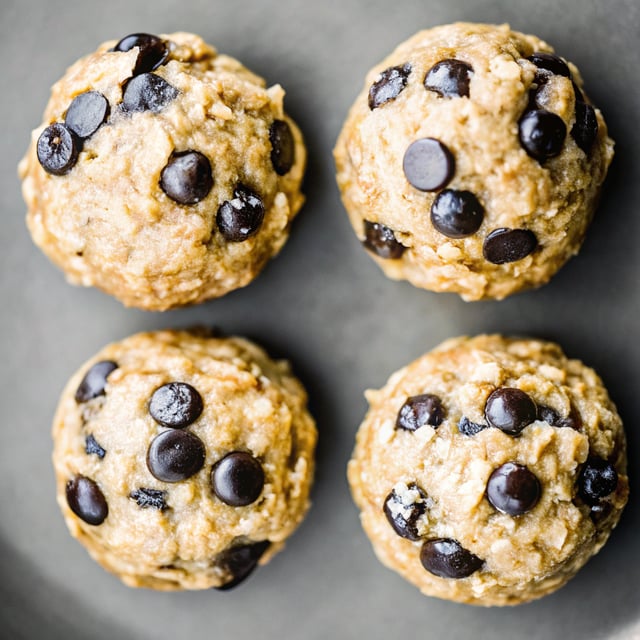 4-Ingredient Oatmeal Chocolate Chip Cookie Dough Bites (vegan & gluten-free)