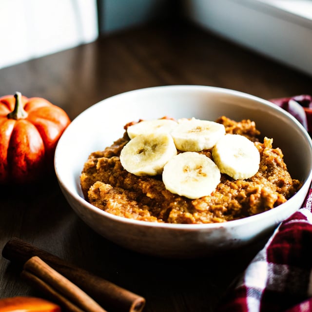 Baked Pumpkin Pie Oatmeal with Vanilla Bean Caramelized Bananas