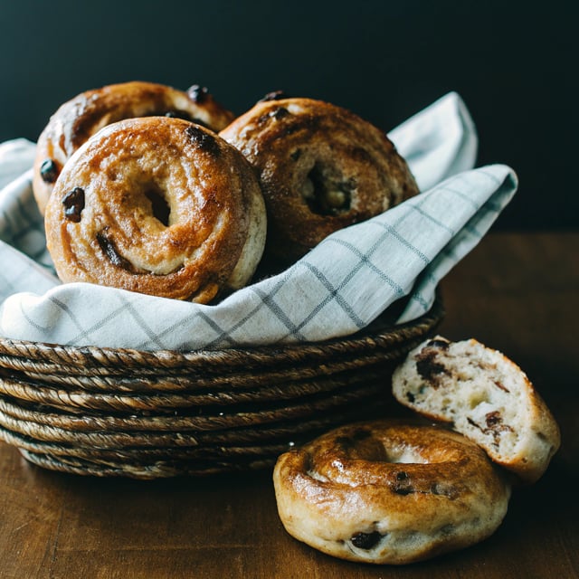 Cinnamon-Raisin Bagels