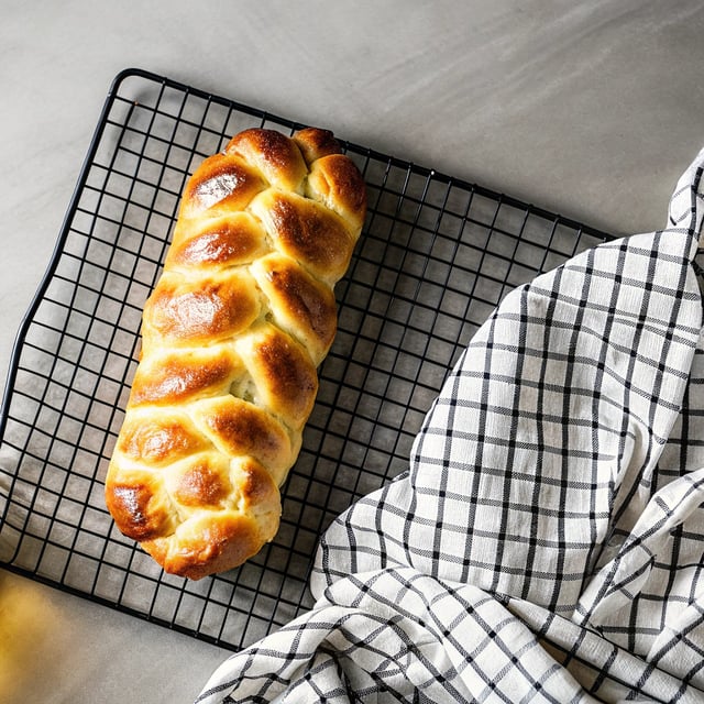 World Bread Day: Challah