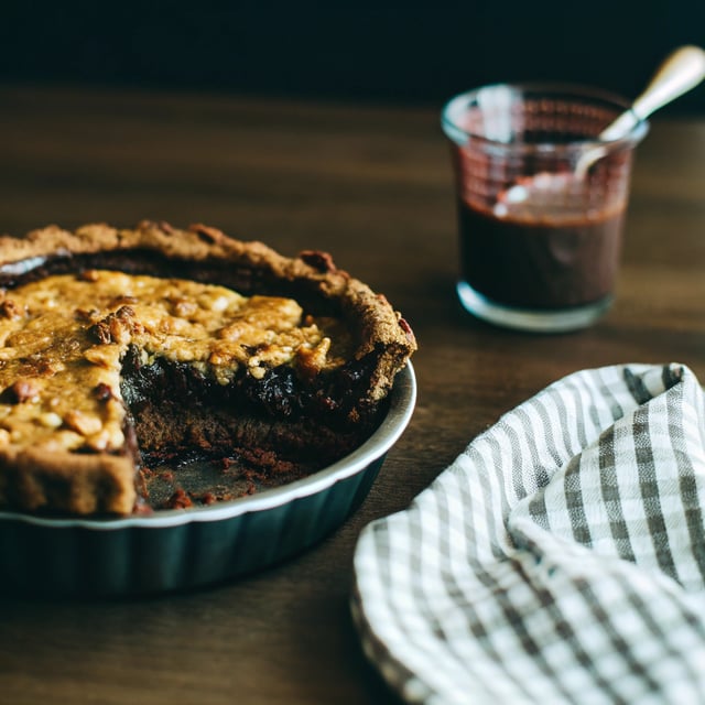 Brownie Bottom Nutella Pie