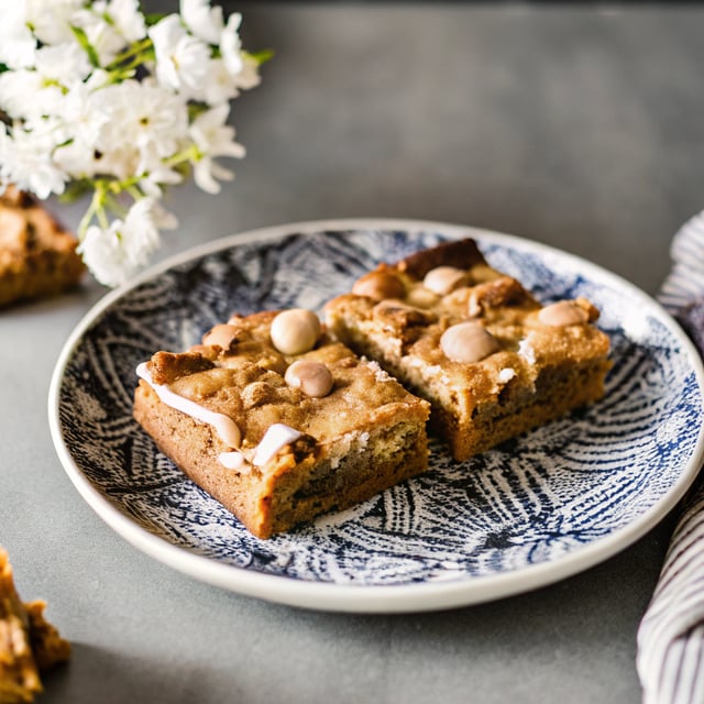 Cookie Butter Blondies