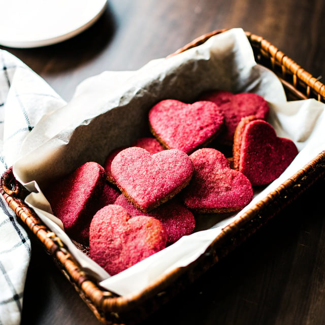 Naturally Colored Shortbread Cookies