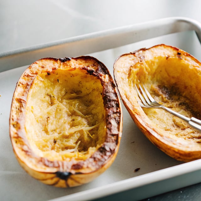 How to Cook Spaghetti Squash (The Best Way!)