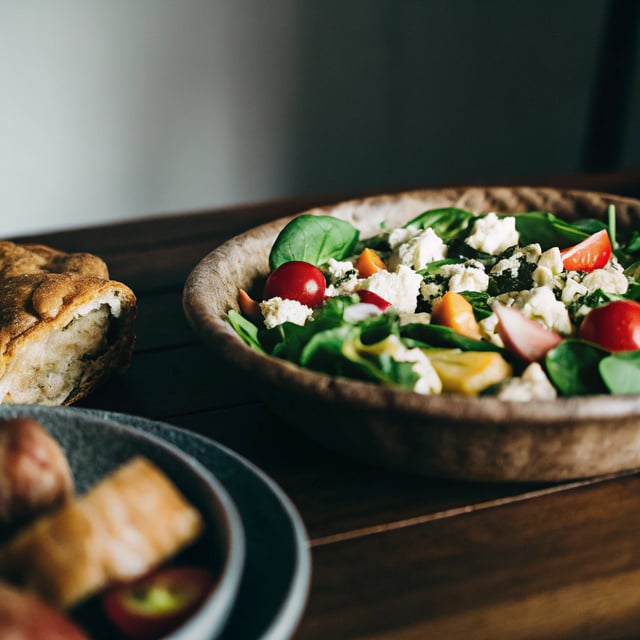 Seasonal Spinach Salad