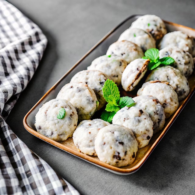 Mint Chocolate Chunk Cookies
