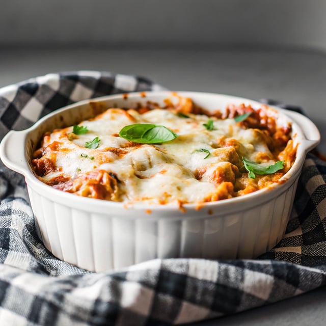 One Pot Pizza Pasta Bake