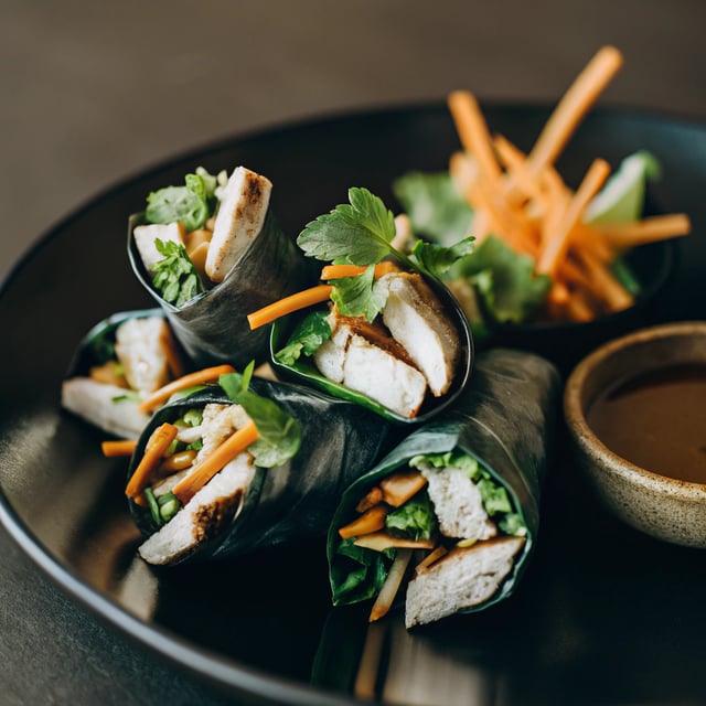 Vietnamese Chicken Lettuce wraps ( or Tofu!)