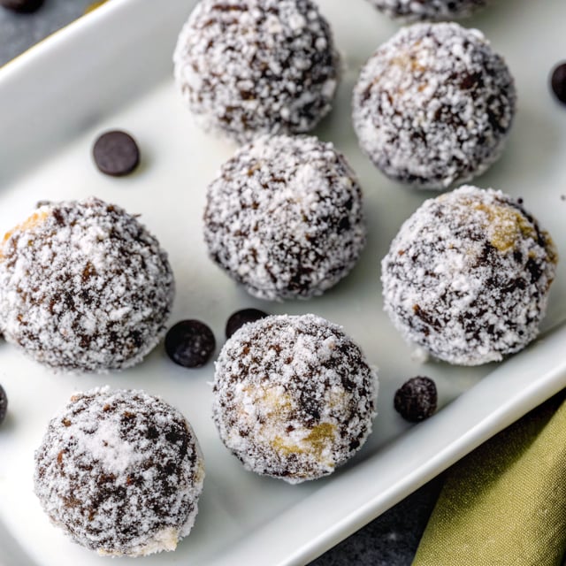 Oreo Truffles (Snowballs)