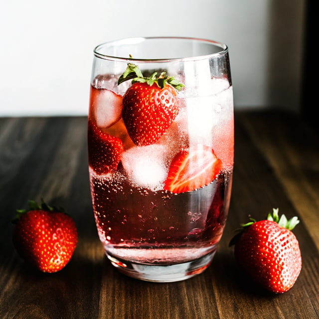 Sparkling Strawberry Lemonade