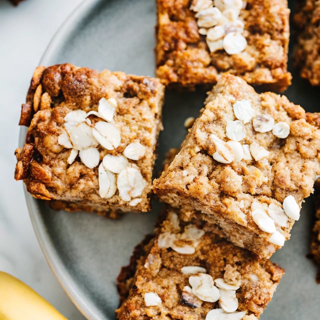 Chewy Banana Oatmeal Bars