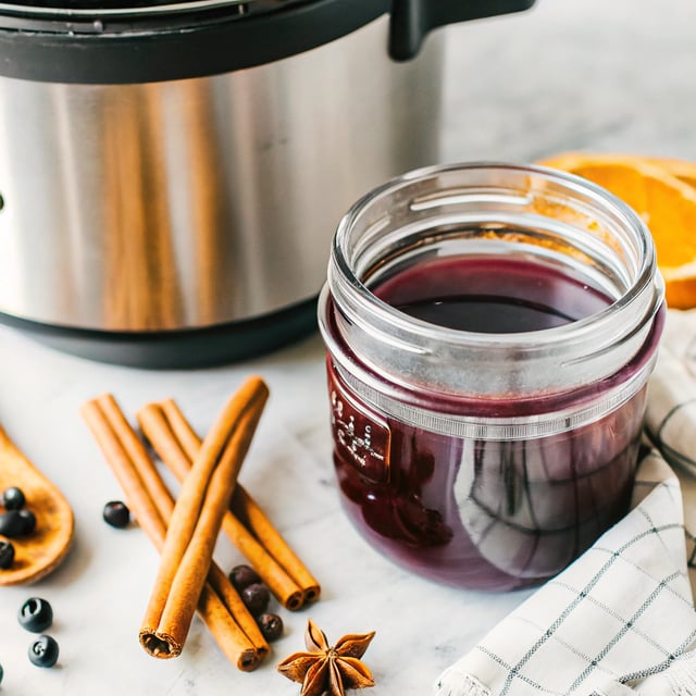 Instant Pot Elderberry Syrup