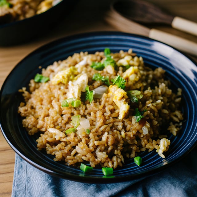 Quick and Easy Garlic Fried Rice (Sinangag)