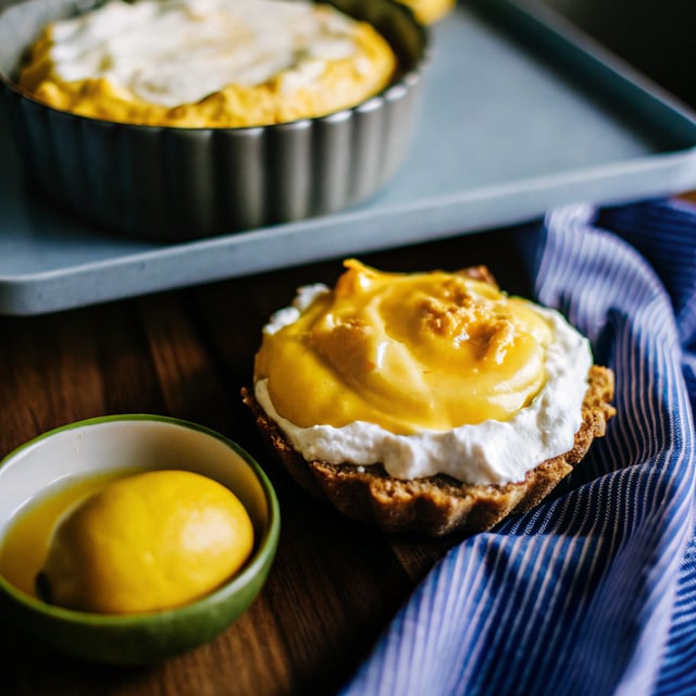 Vibrant and Citrusy Vegan Lemon Curd