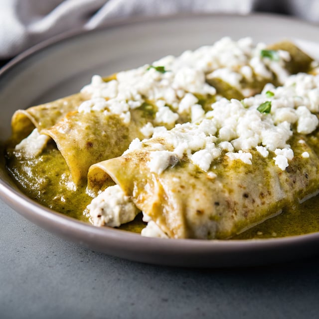 Simple Enchiladas Verdes