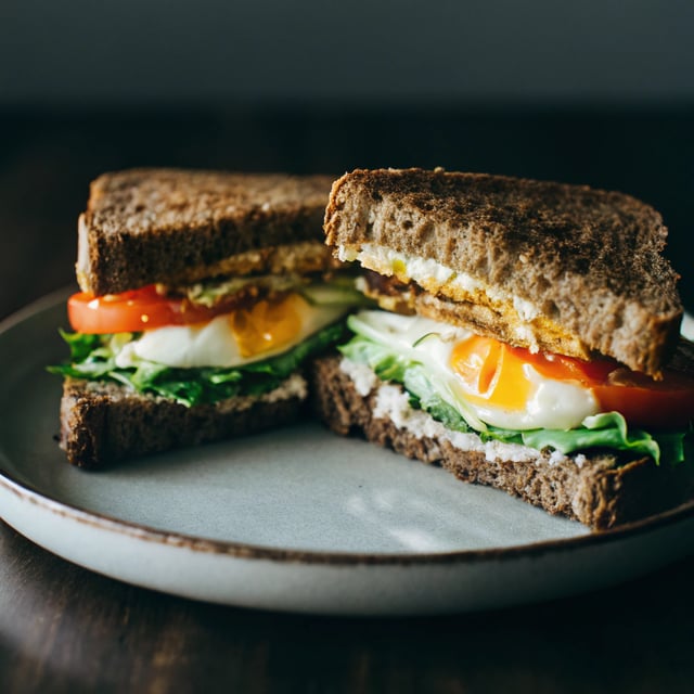 Egg sandwich
