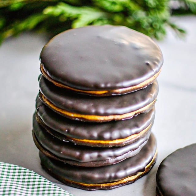 Homemade Thin Mint Cookies