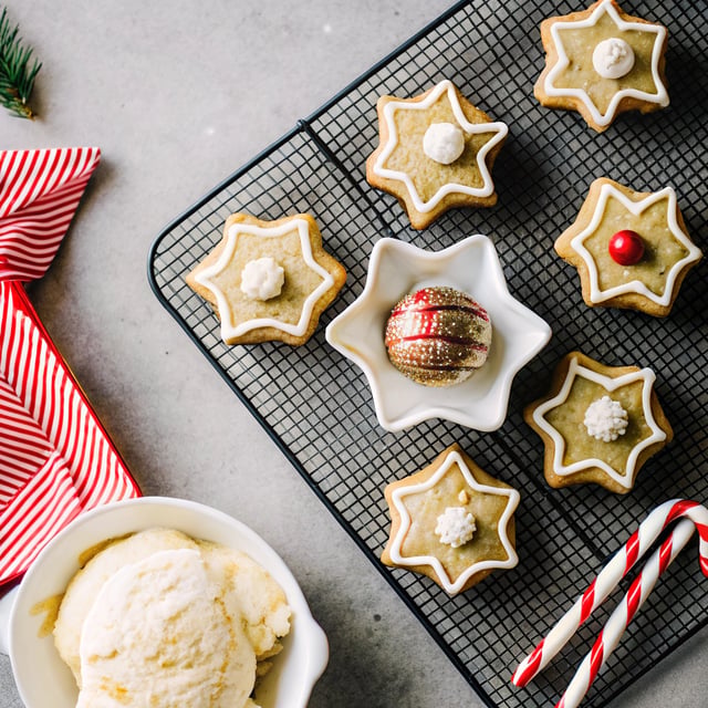 Deep Dish Gingerbread Truffle Cookies