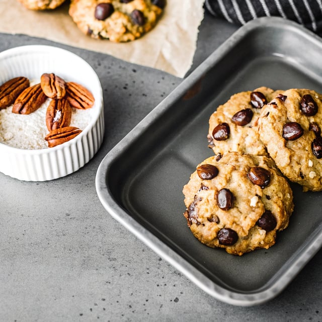 Maple Pecan Chocolate Chip Cookies
