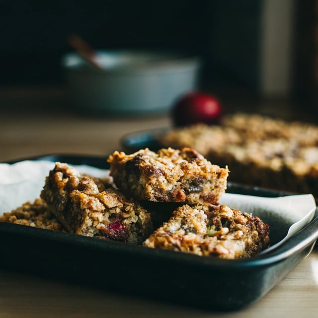 Whole Grain Fruit-Filled Bars